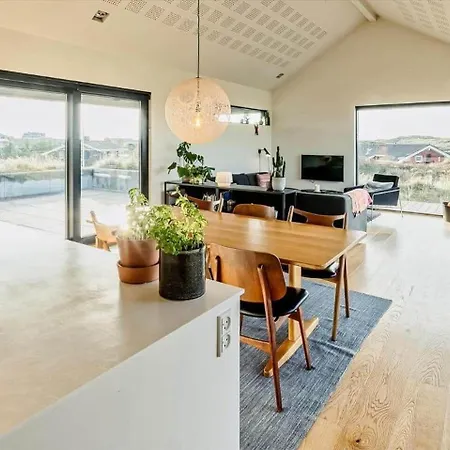 Ve099-vejers-strand-bjaergevej-21 Feriehus