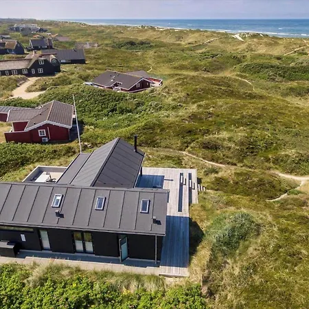 Ve099-vejers-strand-bjaergevej-21
